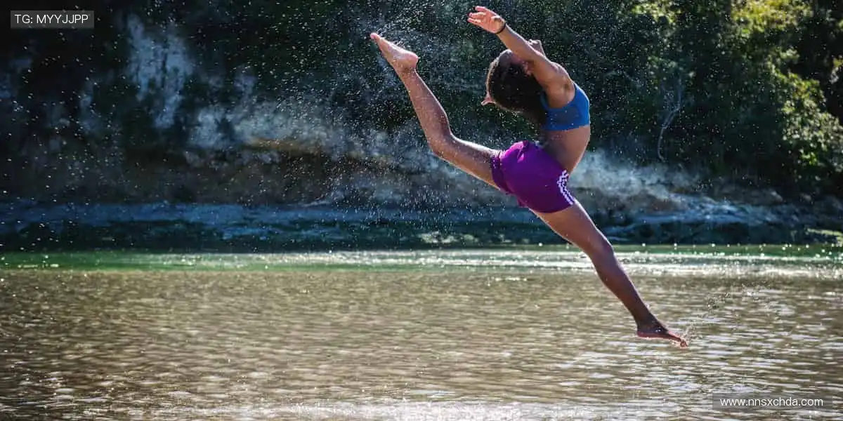 边看边聊，弹幕狂欢，你的观赛主场由你定义！💬